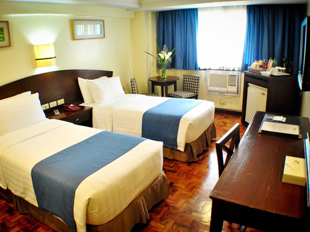 Fersal Hotel - Manila Exteriör bild