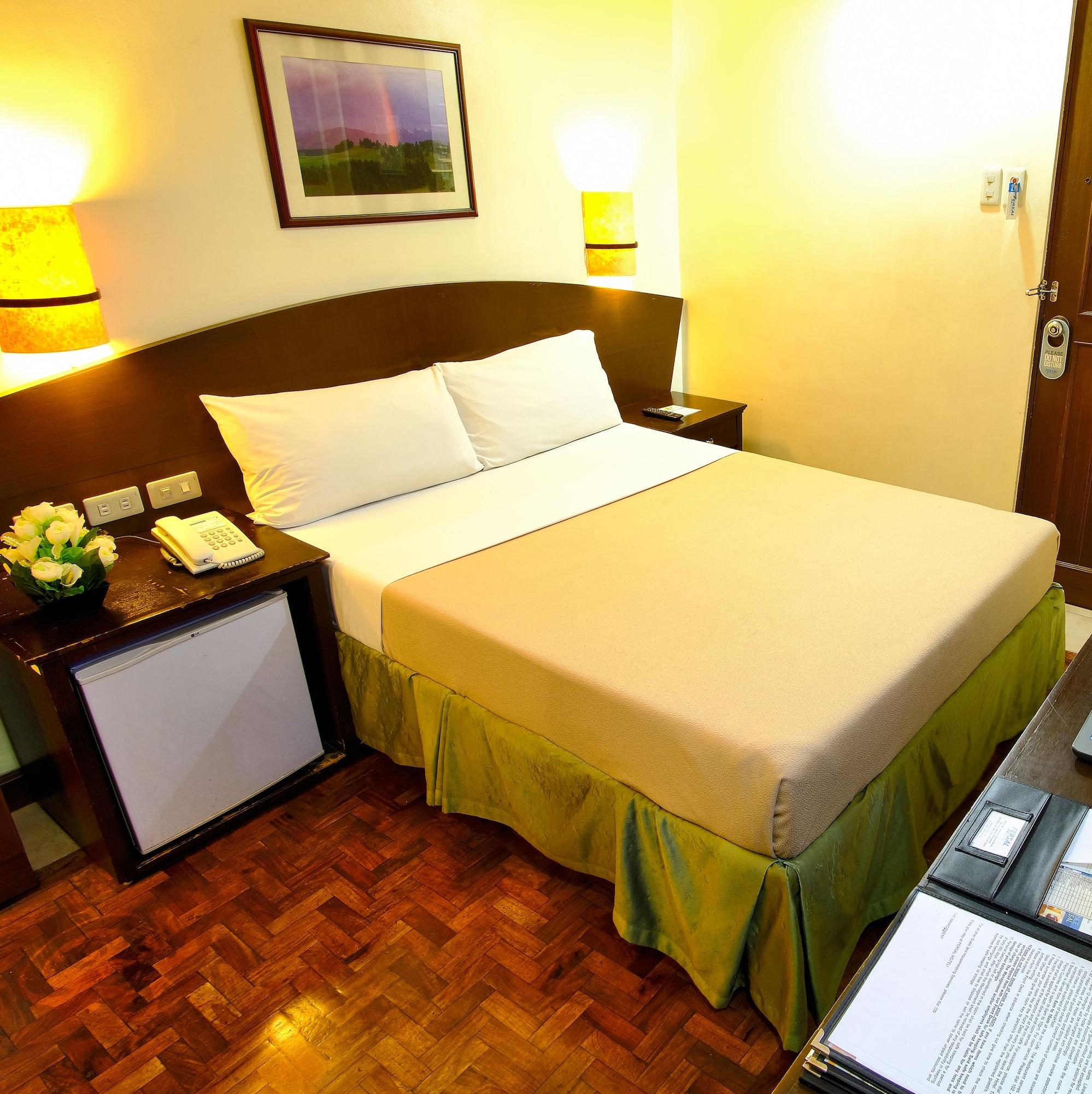 Fersal Hotel - Manila Exteriör bild