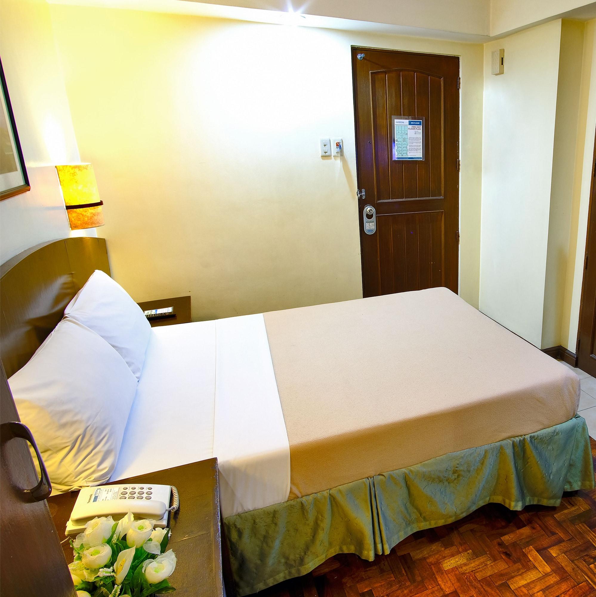 Fersal Hotel - Manila Exteriör bild