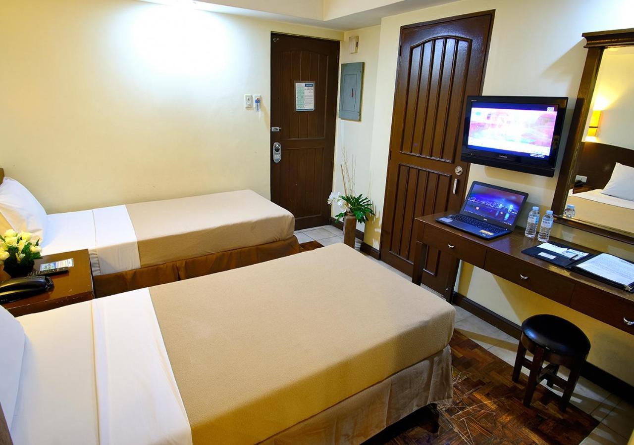Fersal Hotel - Manila Exteriör bild